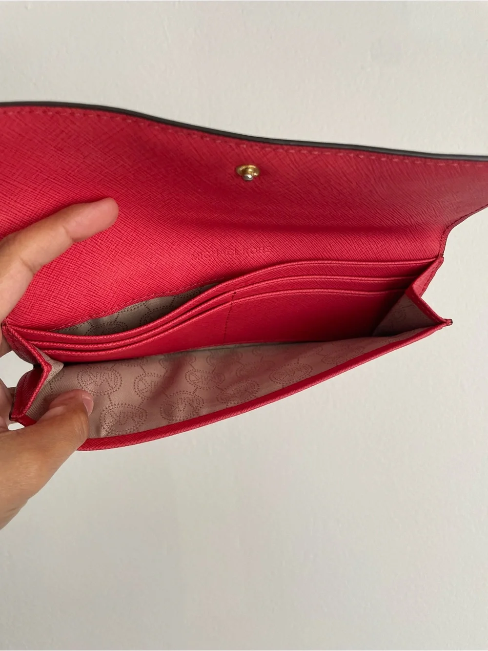 Michael Kors Jet Set Travel Saffiano Leather Continental Wallet – Bright Red